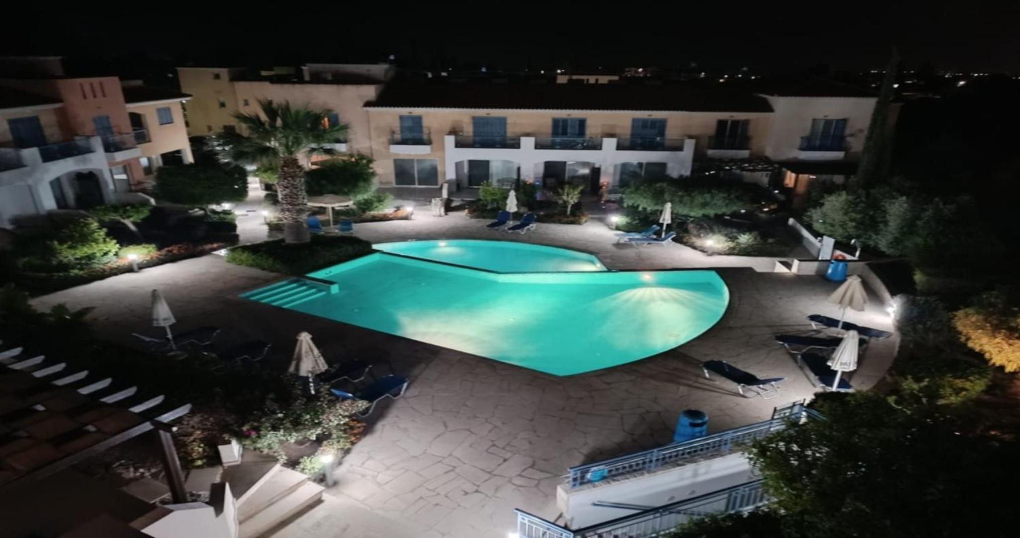 IRINI - Superior Luxury Apartment, Just 13 Minutes from Paphos