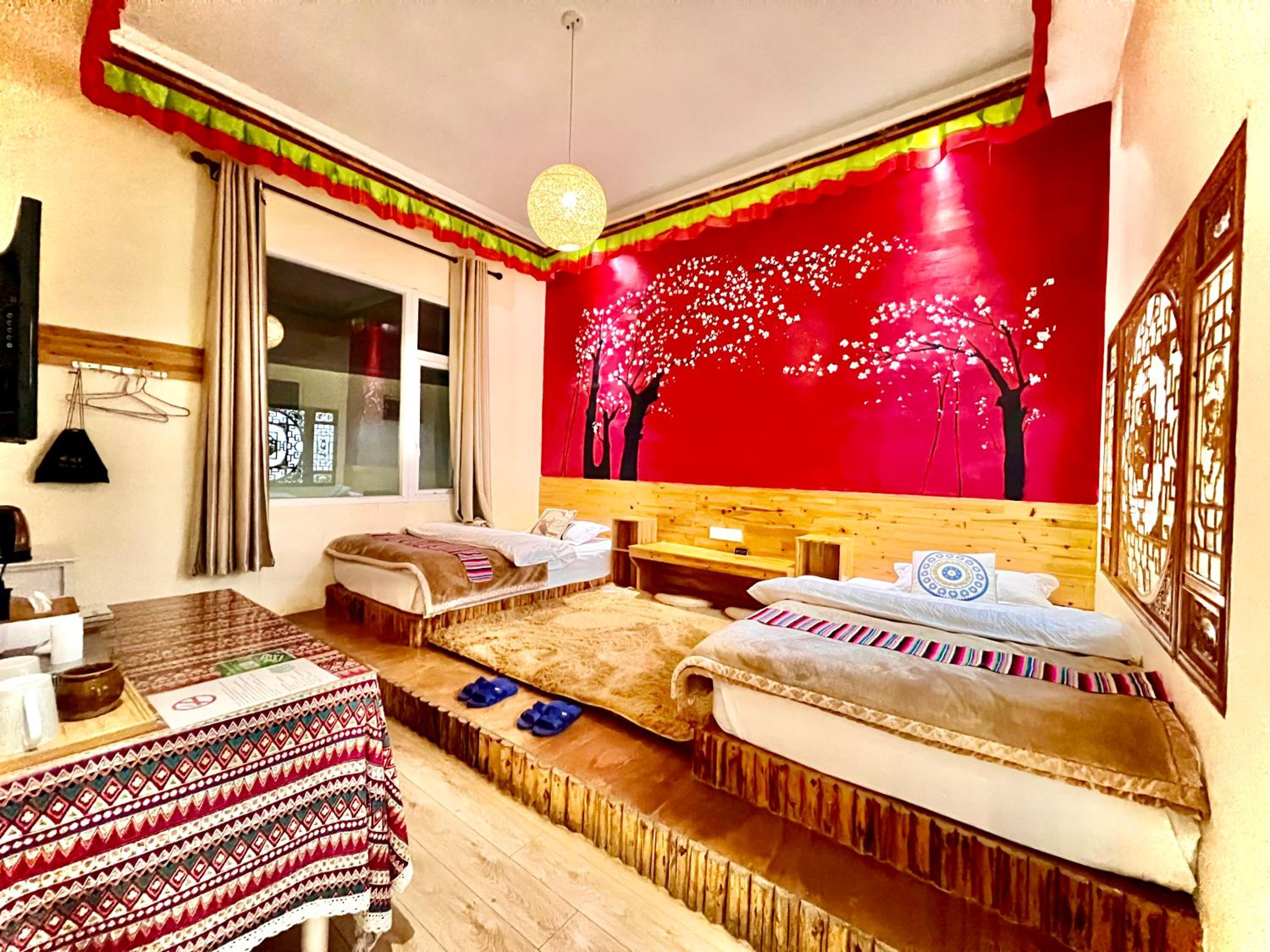 Shangri-La Chudengshuo Homestay楚登硕民宿