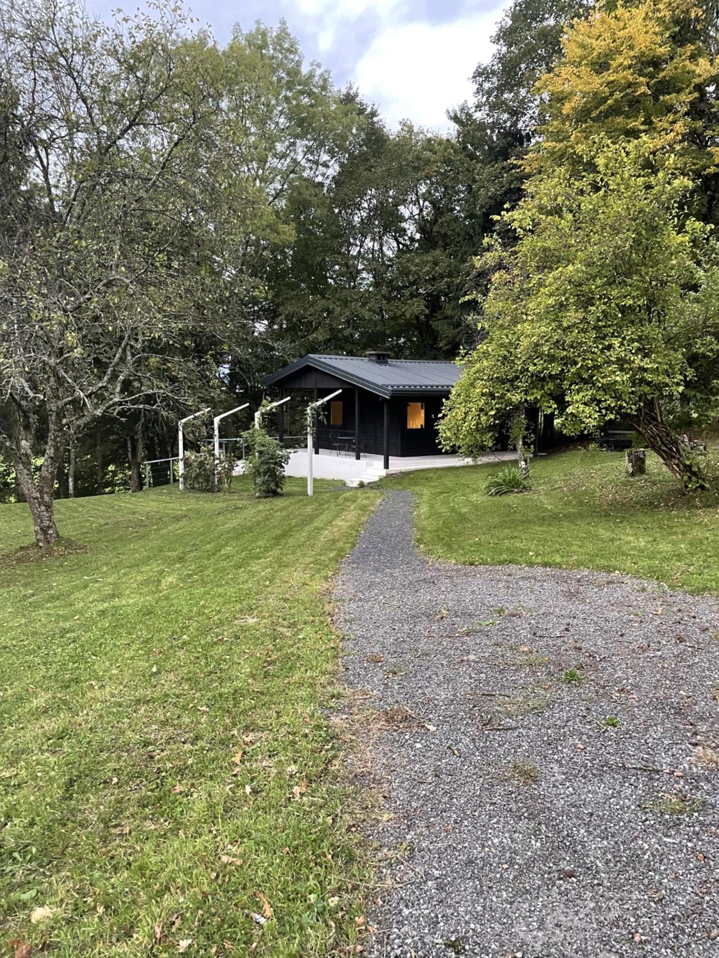 Cottage at the lake