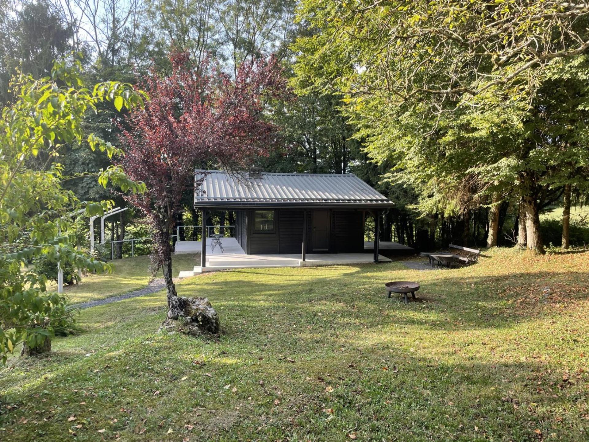 Cottage at the lake