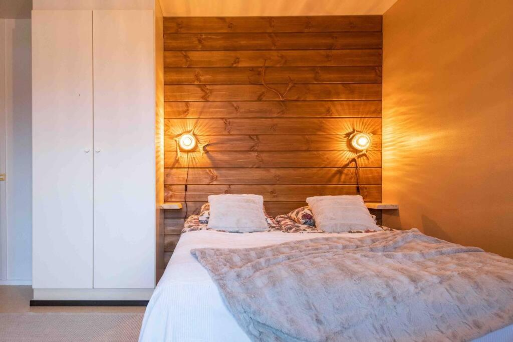 Ounas Orohat apartment
