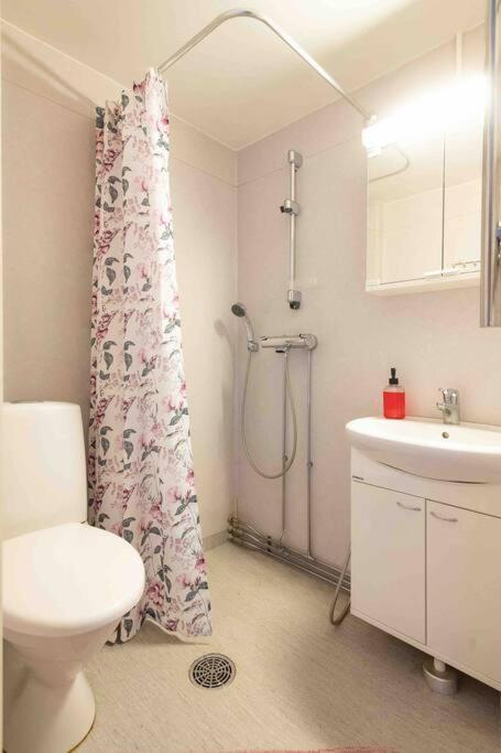 Ounas Orohat apartment