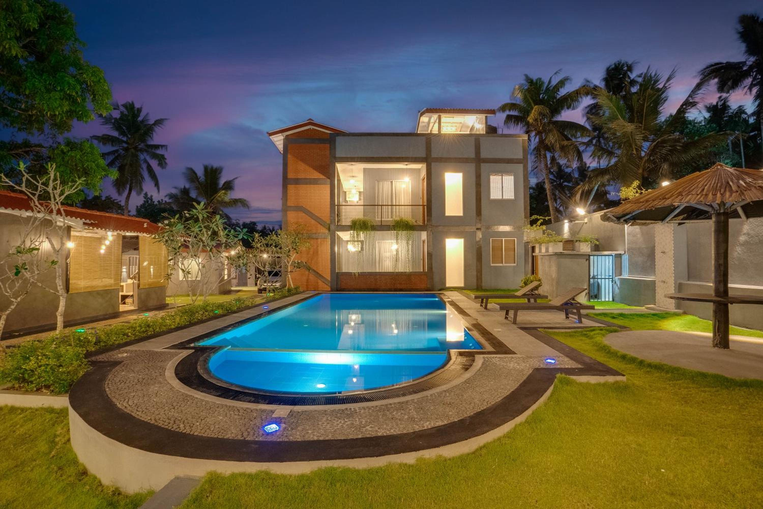 Hasthri Boutique Brown Apartment in Ahangama with pool Near Beach view 4