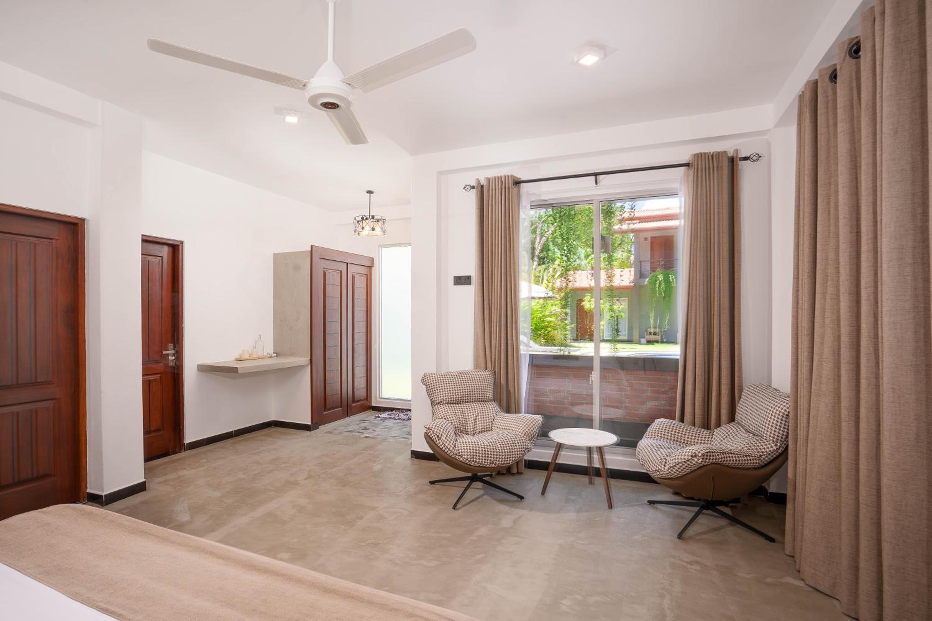 Hasthri Boutique Brown Apartment in Ahangama with pool Near Beach view 2
