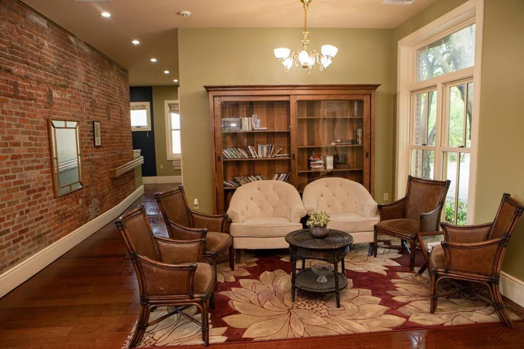 Dunleith House - Bridgeview Suite view 2