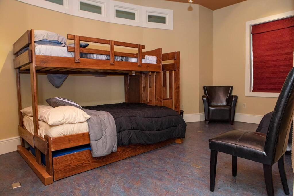 Dunleith House - Bridgeview Suite view 5