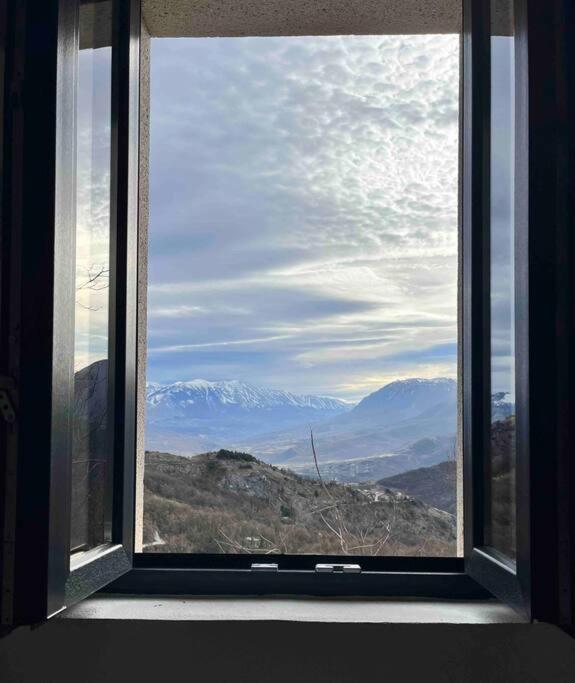 Abruzzo Farmhouse with Spectacular Views