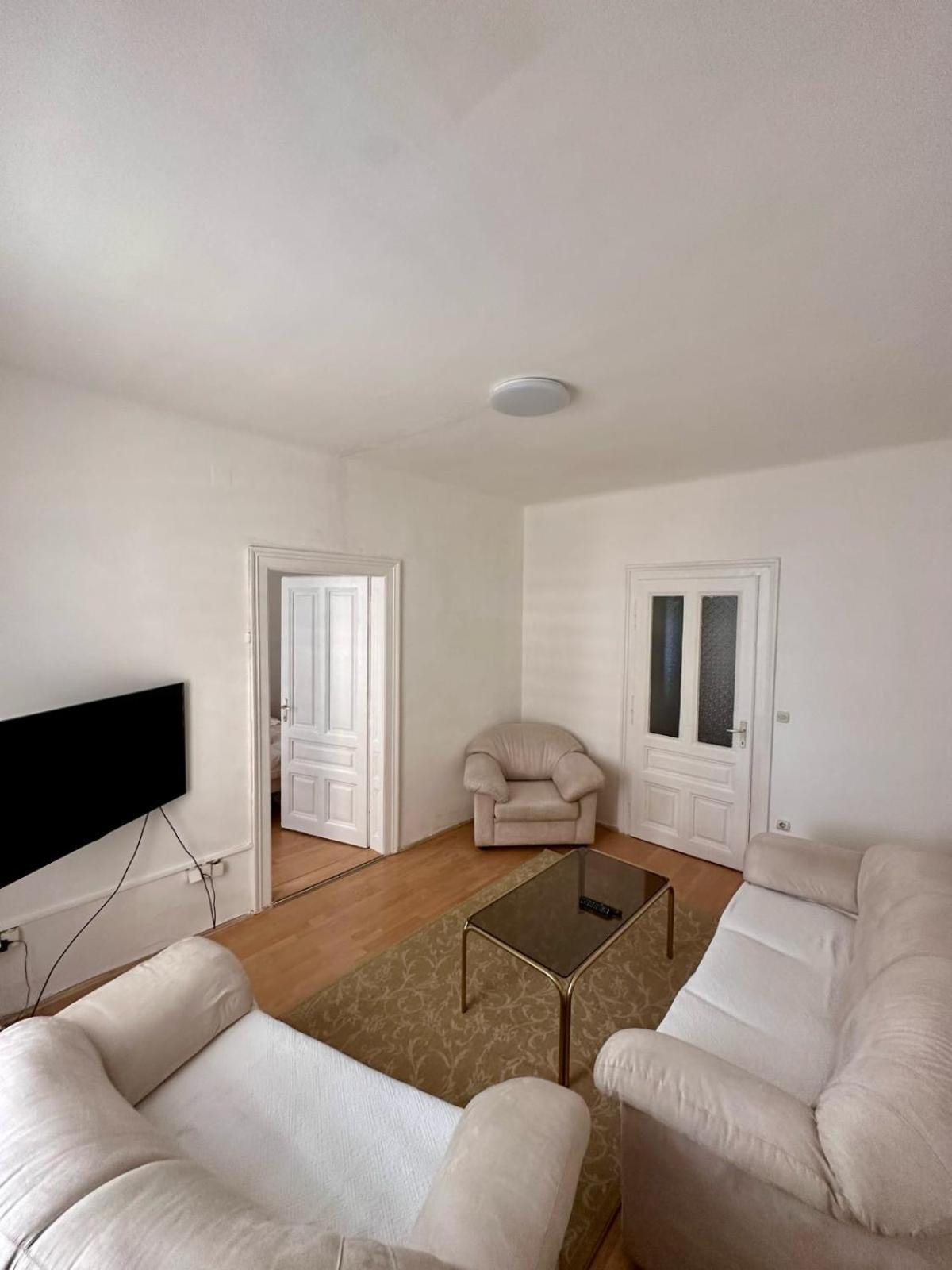 Silvias Apartment
