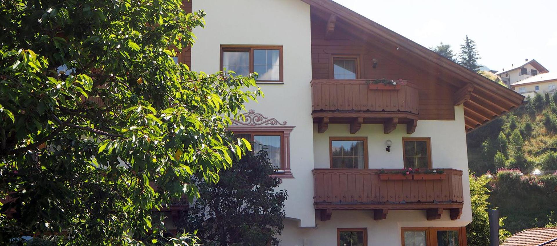 Valdafur Suites