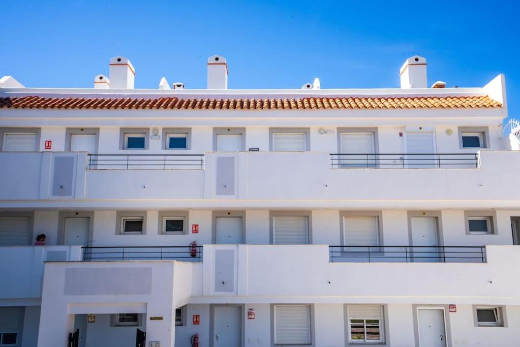 Casares Del Sol