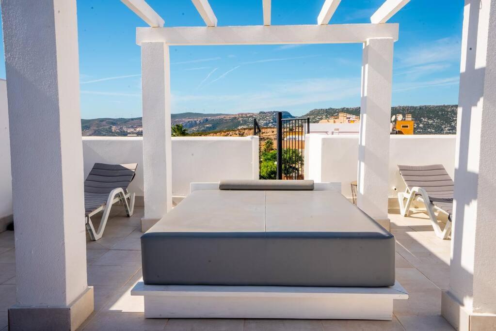 Casares Del Sol