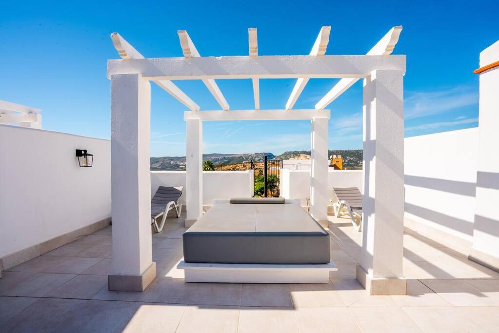 Casares Del Sol