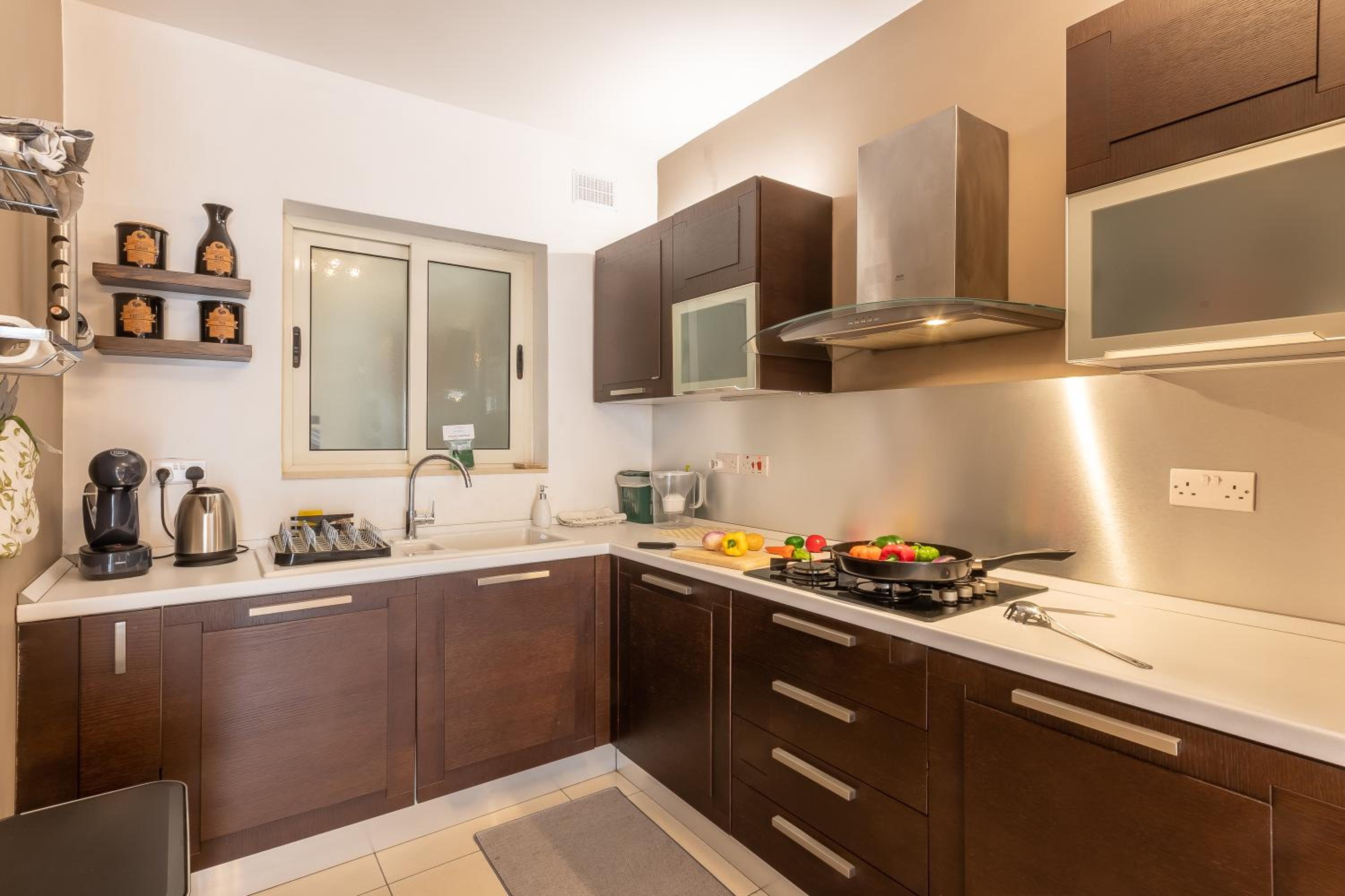 Modern and comfortable apart Savoy Garden - Happy Rentals view 5