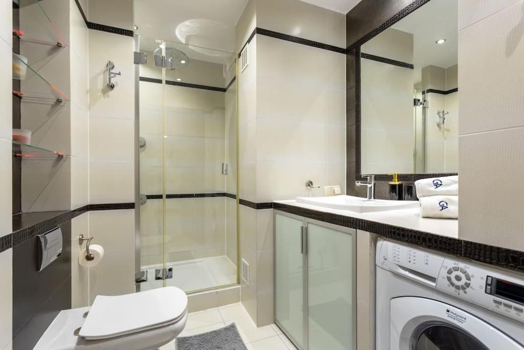 Golden Apartments Warsaw - Best Location in City Center Grzybowska 5-305