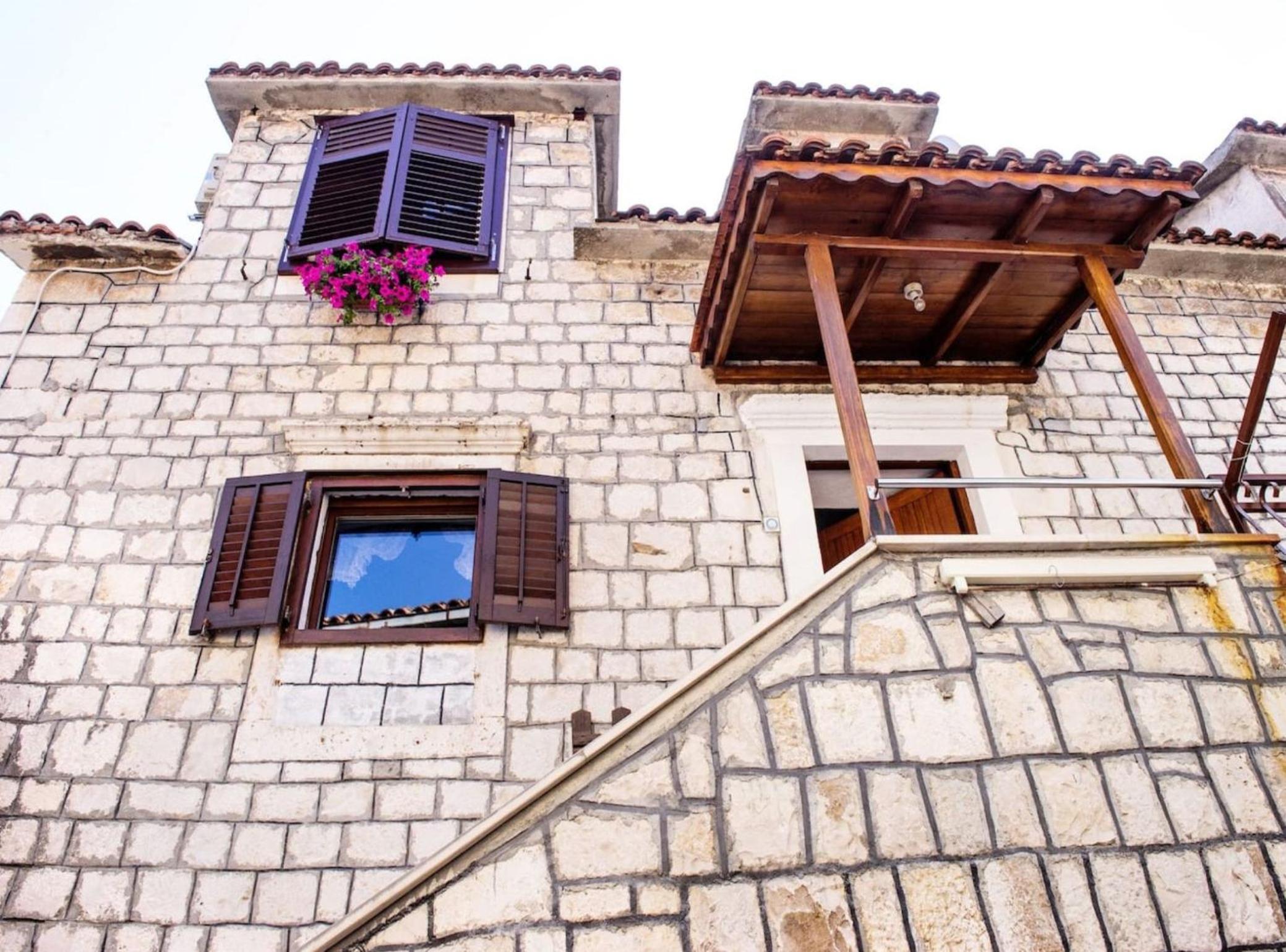 Picturesque House in Kaštela Old Town Near Beach and Local Amenities view 2