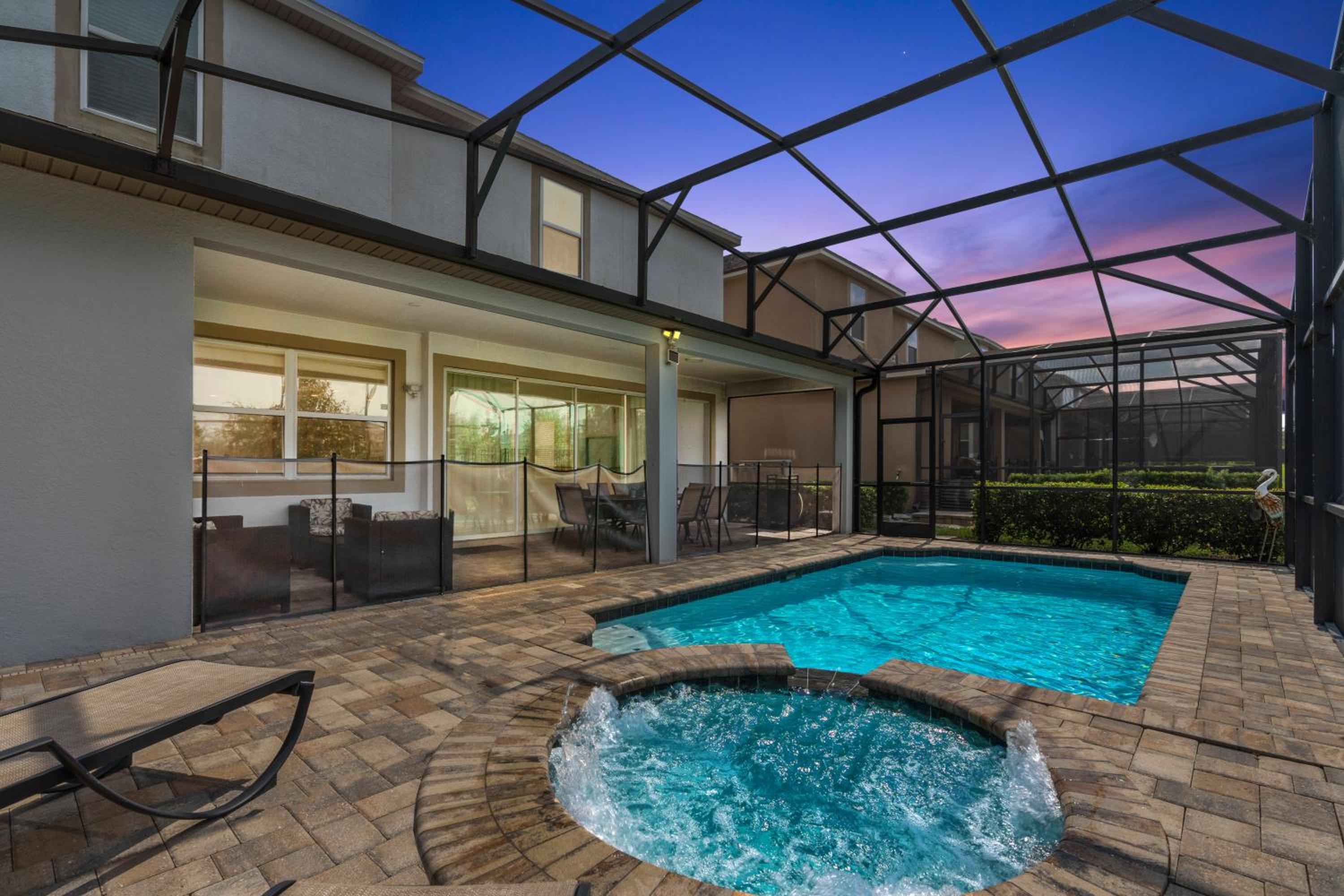 Luxury 9Bdrm at SolaraPoolGameRoomMovie Theater view 2