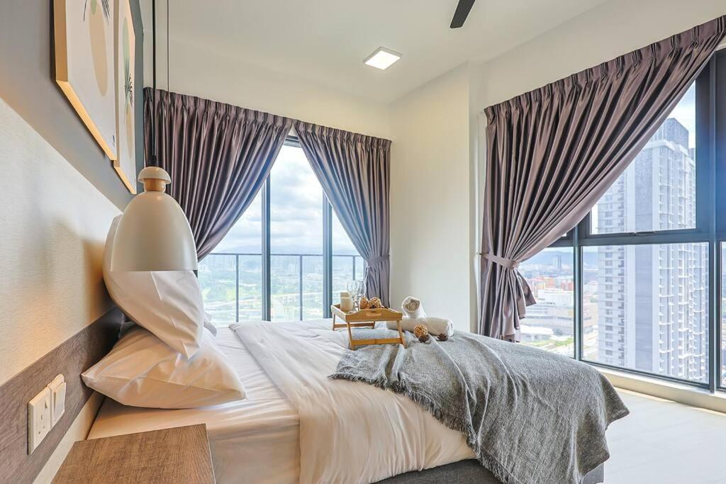 Continew TRX Corner Dual Balconies 2 Bedrooms