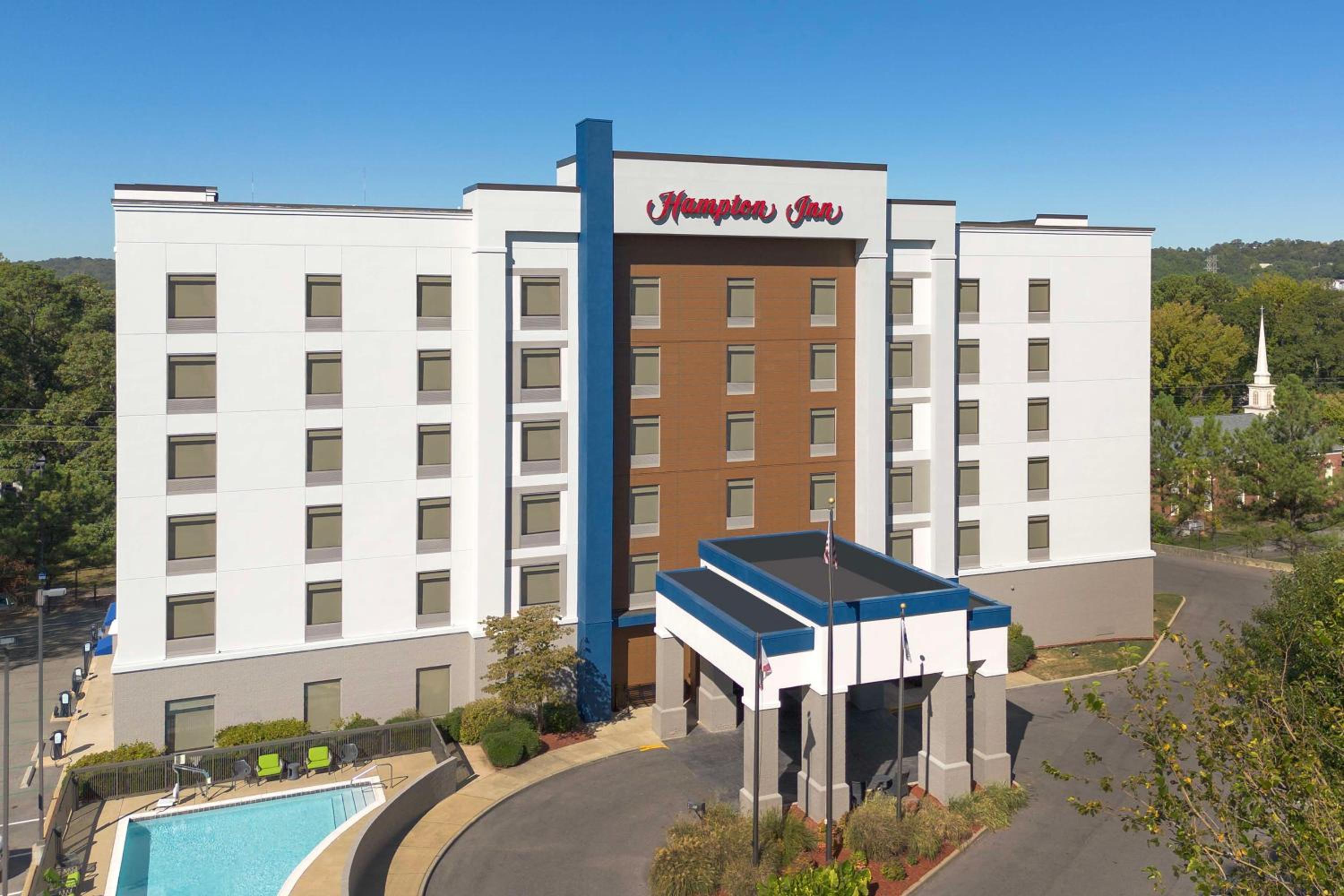 Hotel Hampton Inn Birmingham I-65/Lakeshore Drive - Image 1