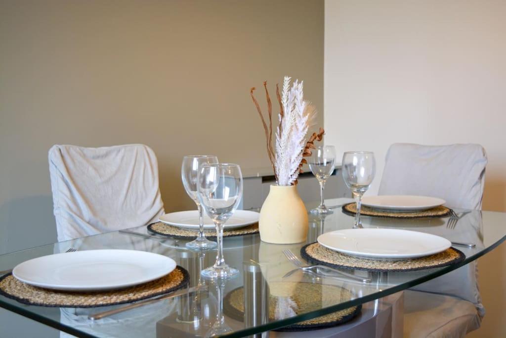 Perfect Contractor House 3 Bedroom Sleeps 7