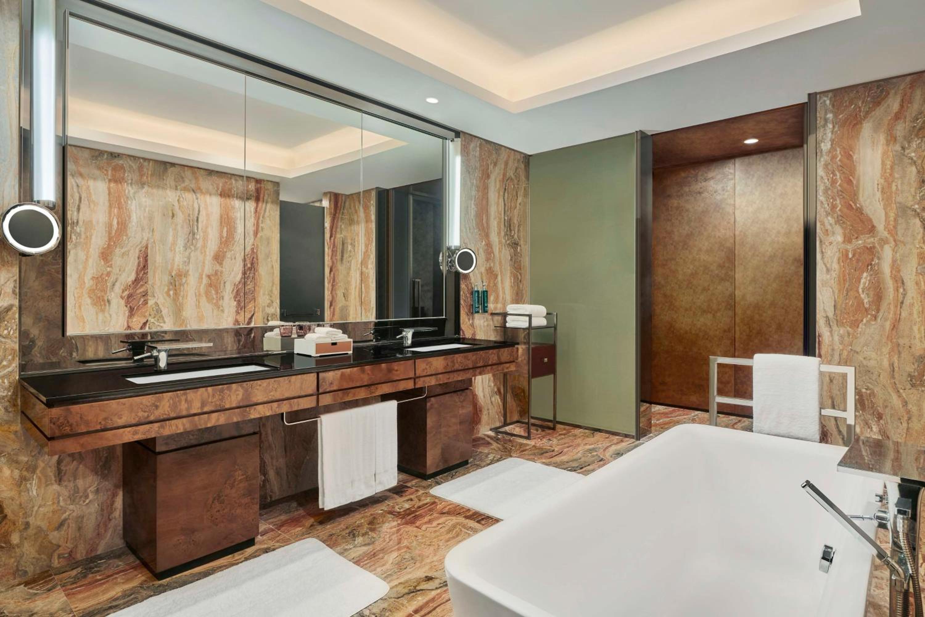 Hilton Guangzhou Tianhe 5