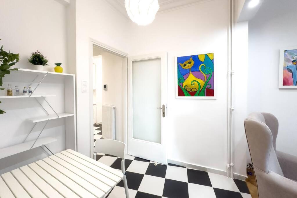 Art & Comfort Apartment in Athens