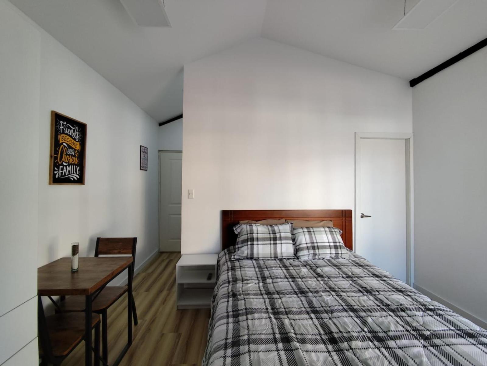 Suites & Estudios Inglaterra II view 2