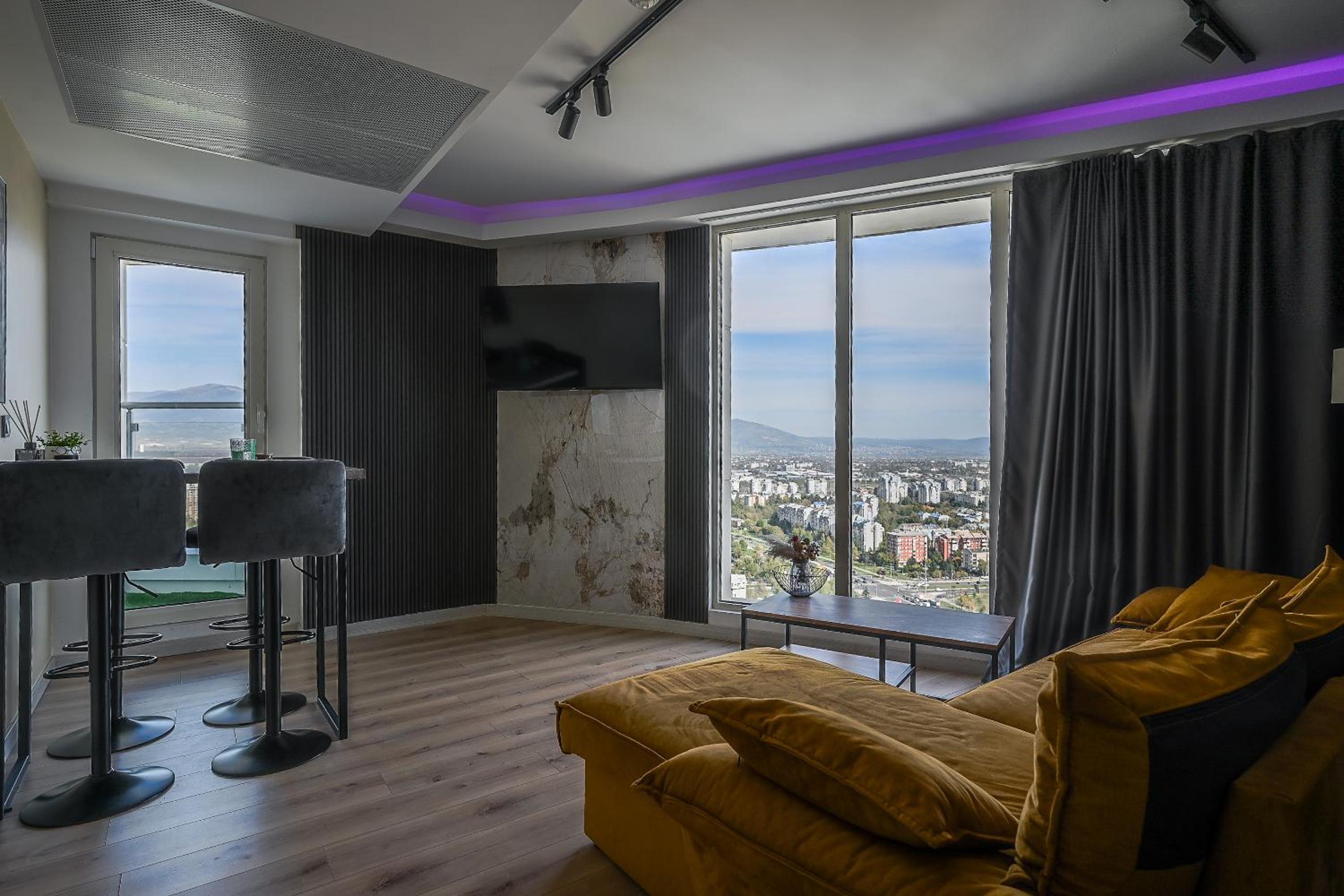 Alfred Sky Smart Apartment 29th SPA Included view 4