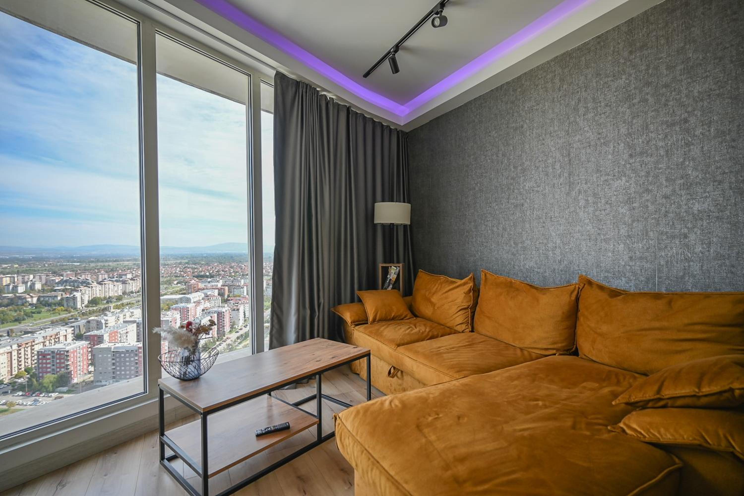 Alfred Sky Smart Apartment 29th SPA Included view 3