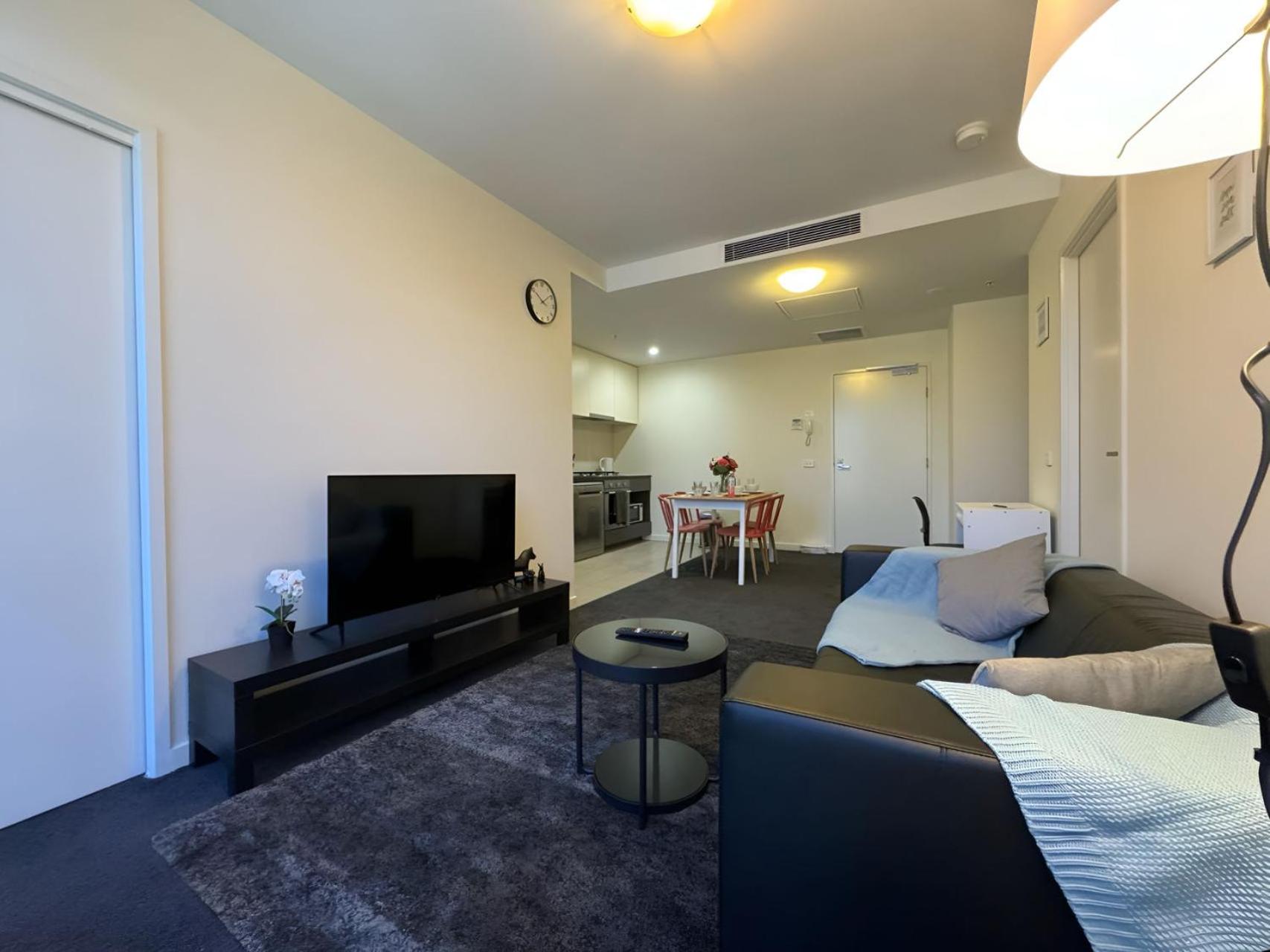 Melbourne's Premium on Collins
