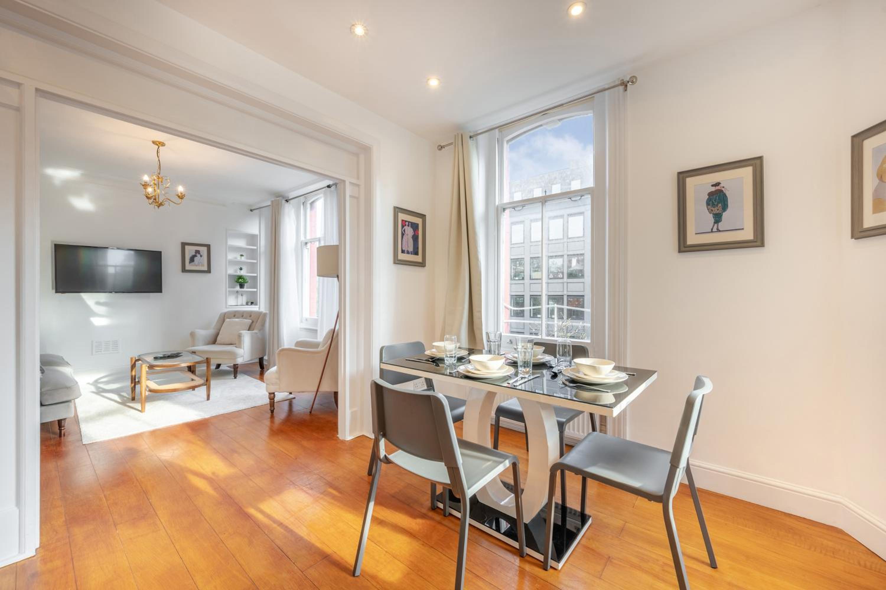 Modern 2 Bedroom Apartment in Central London