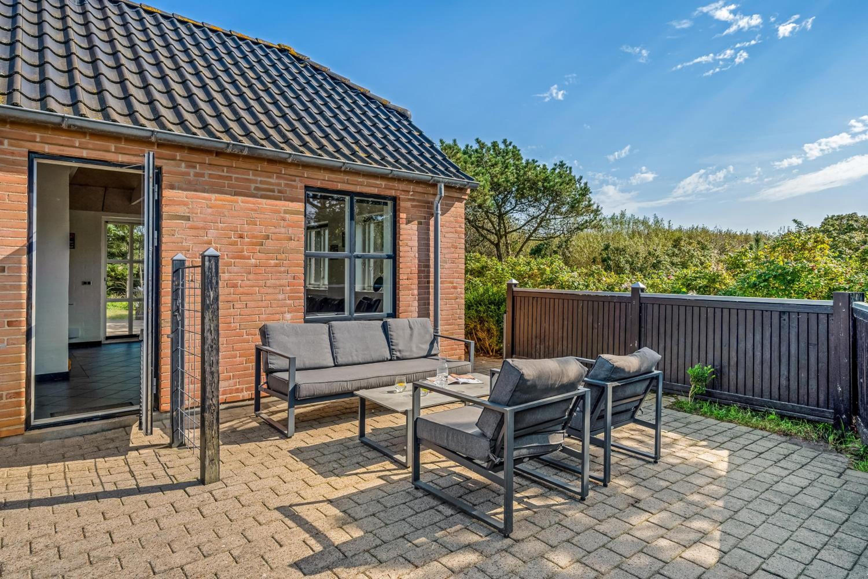 Beautiful Holiday Home With Spa And Sauna, Close To The North Sea And The Center Of Søndervig view 3