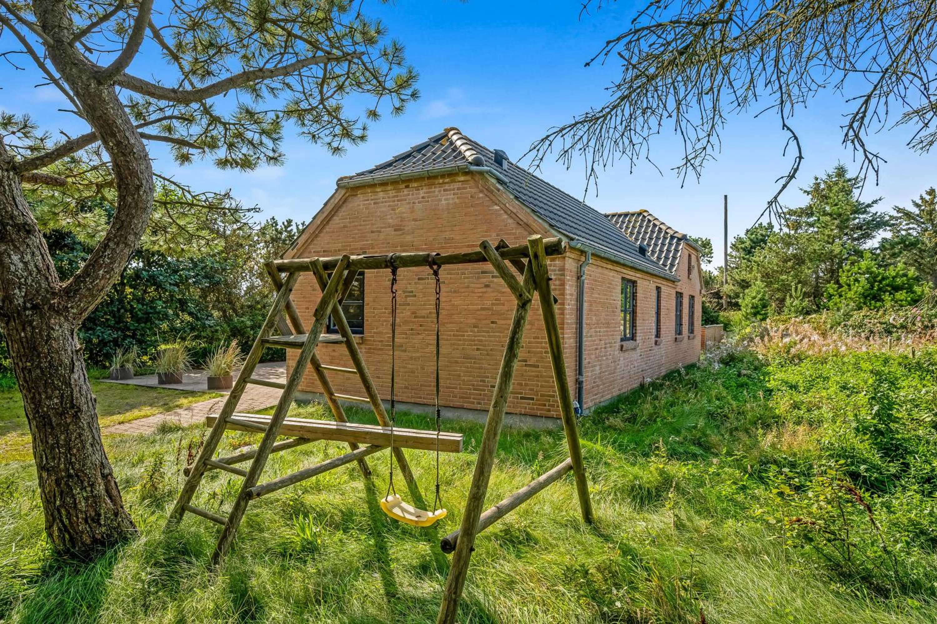 Beautiful Holiday Home With Spa And Sauna, Close To The North Sea And The Center Of Søndervig view 4