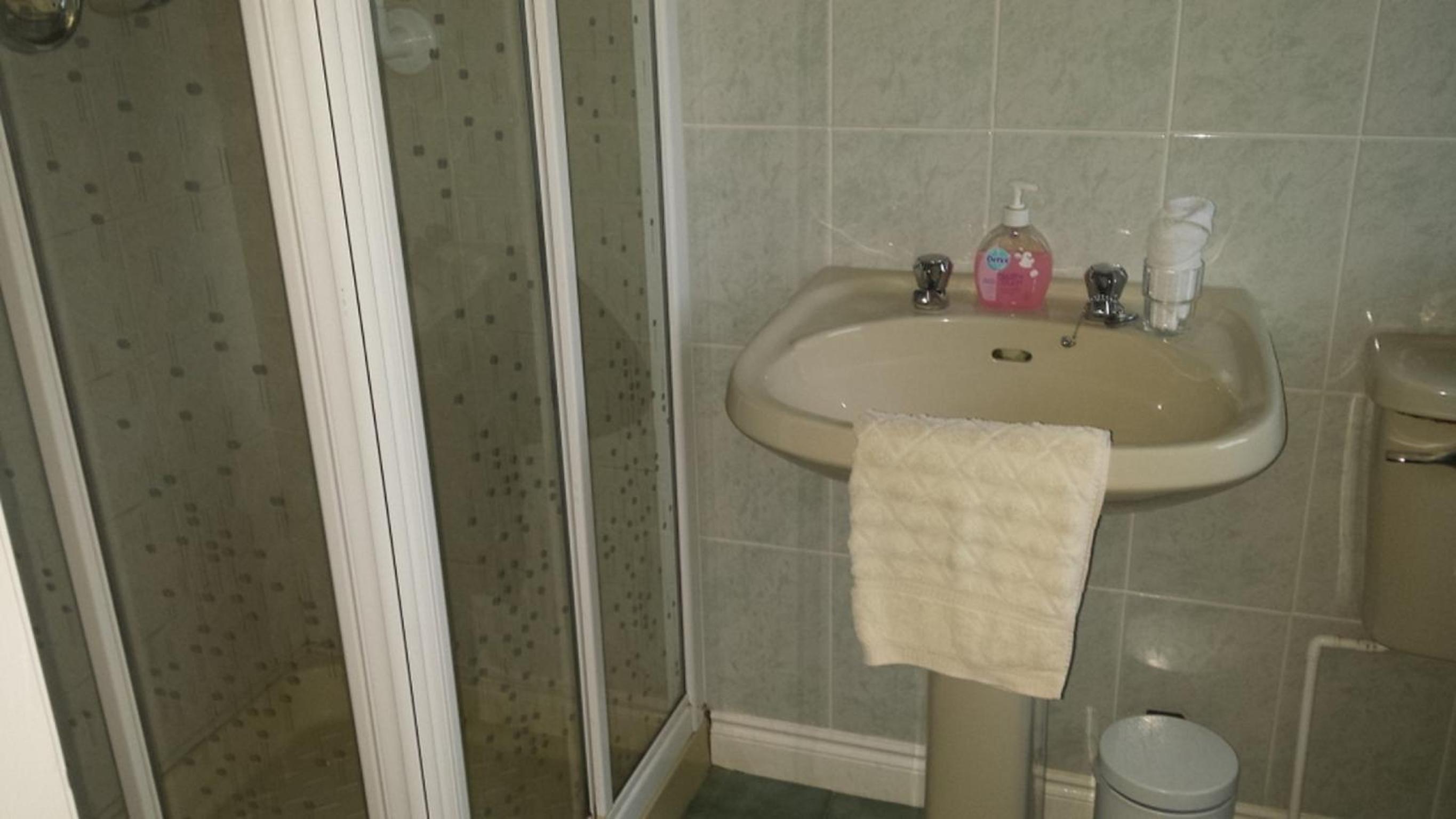 Athlone Vacations - Riverview House - Property Image 3