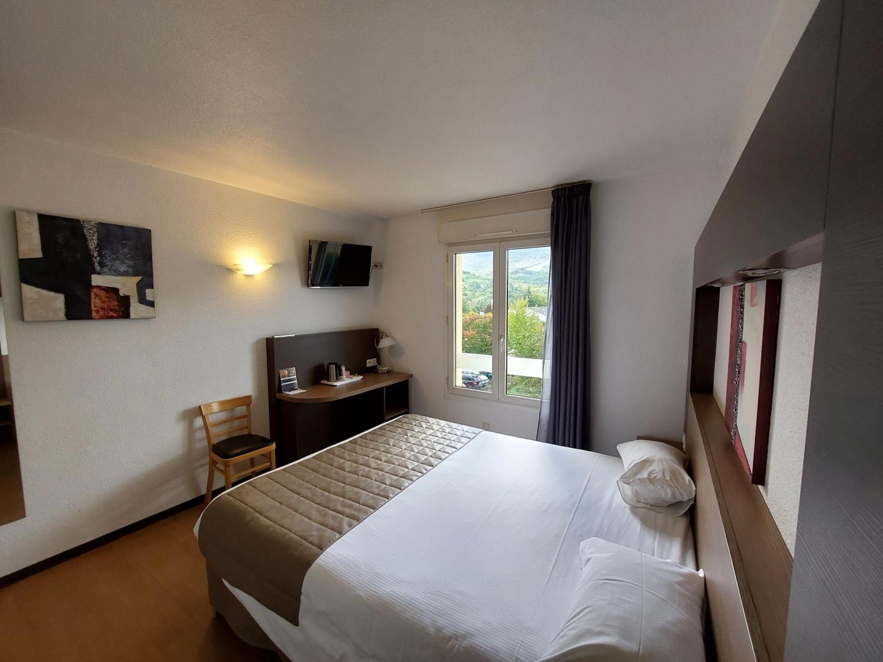 Cevenol Hotel - Property Image 4