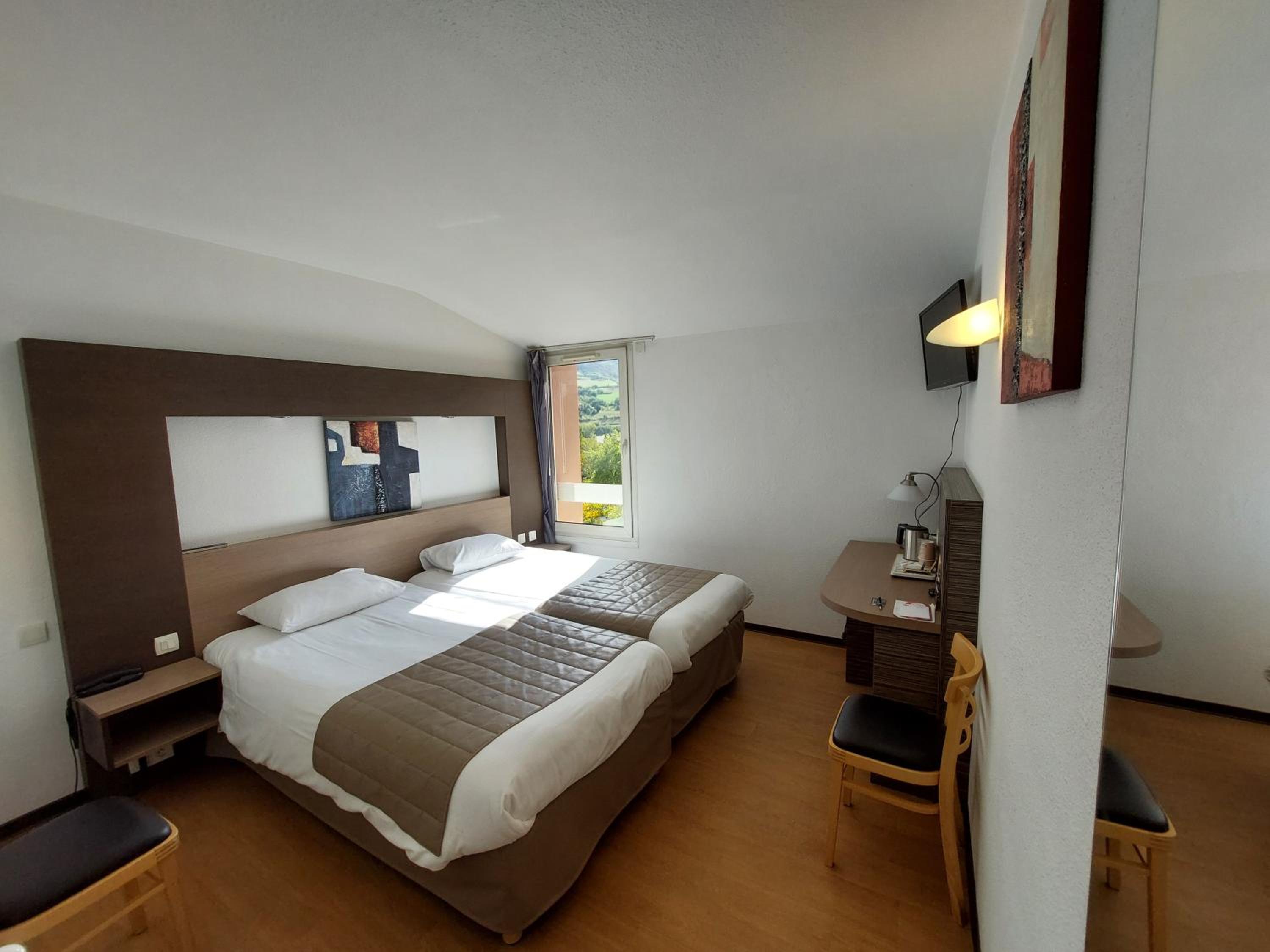 Cevenol Hotel - Property Image 7