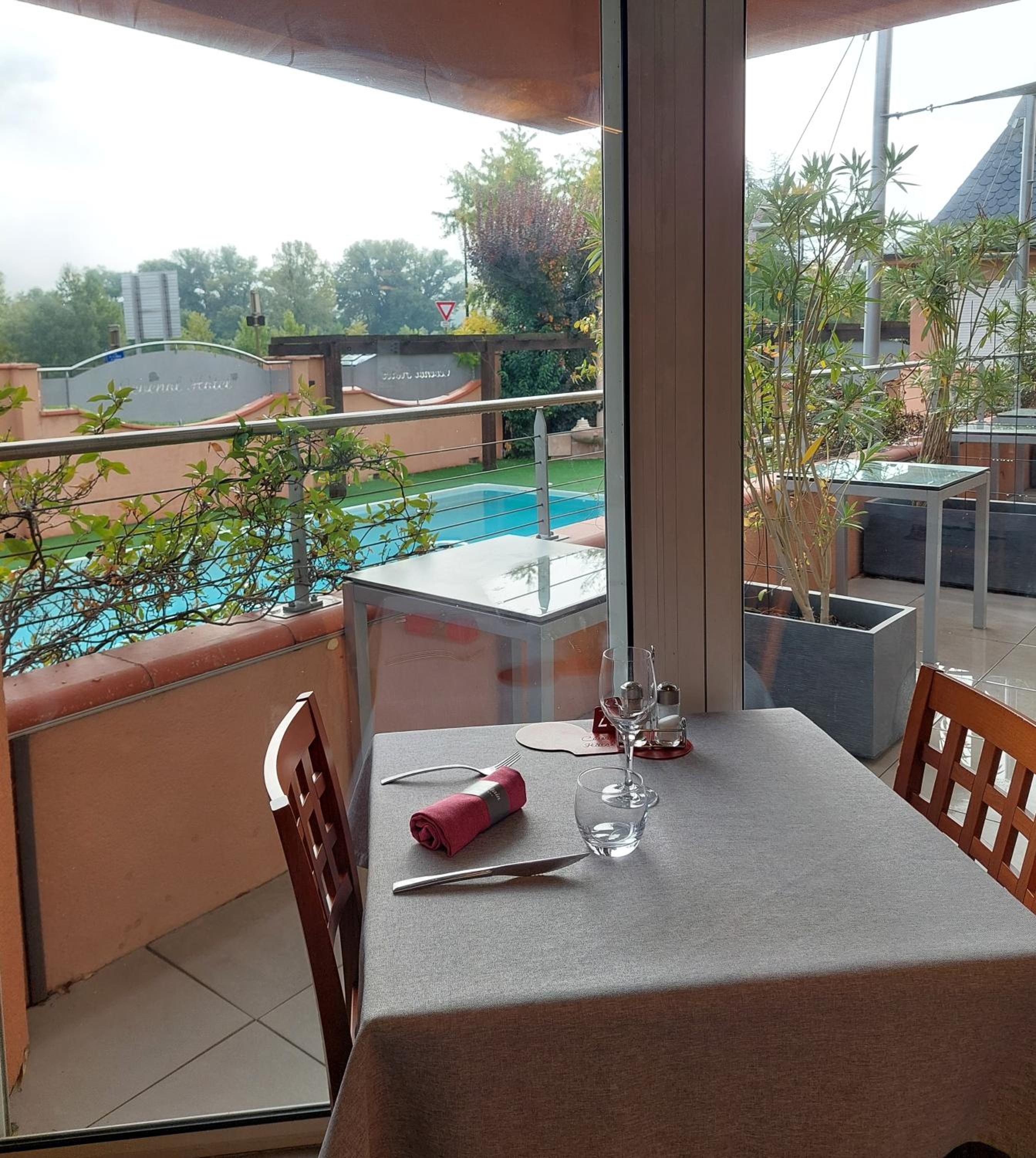 Cevenol Hotel - Property Image 9