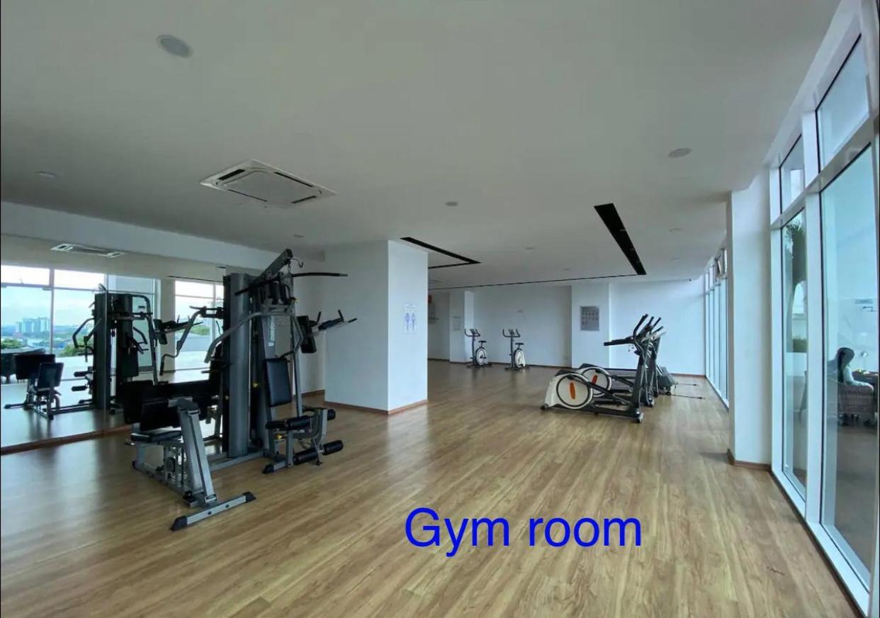 CIQ 3mins 7pax 3&1bdrm WIFI-Pool table-SmartTV