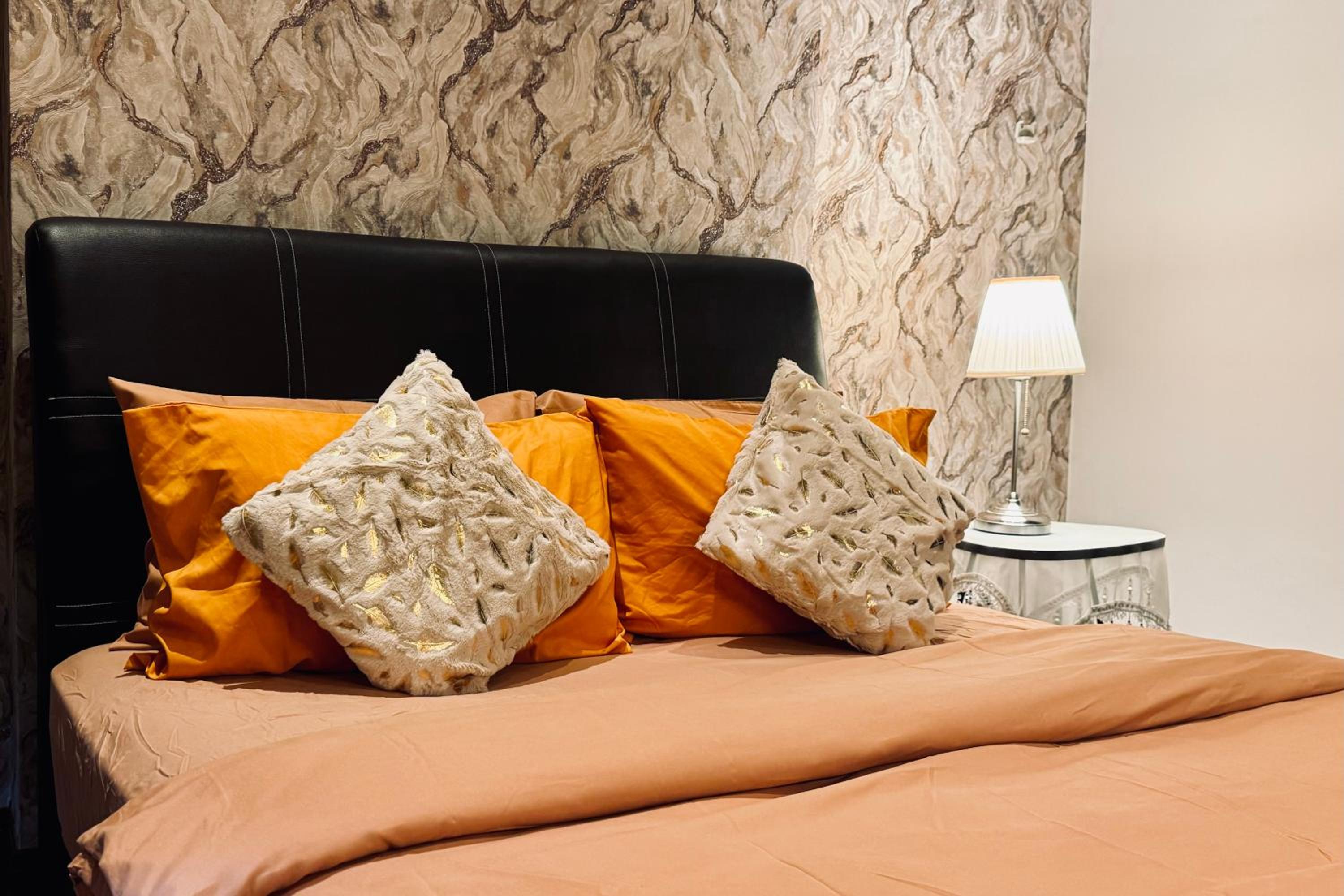 Comfy-Concept Apartment @ B.Bintang (3min walk LRT, Lalaport, TimeSquare)