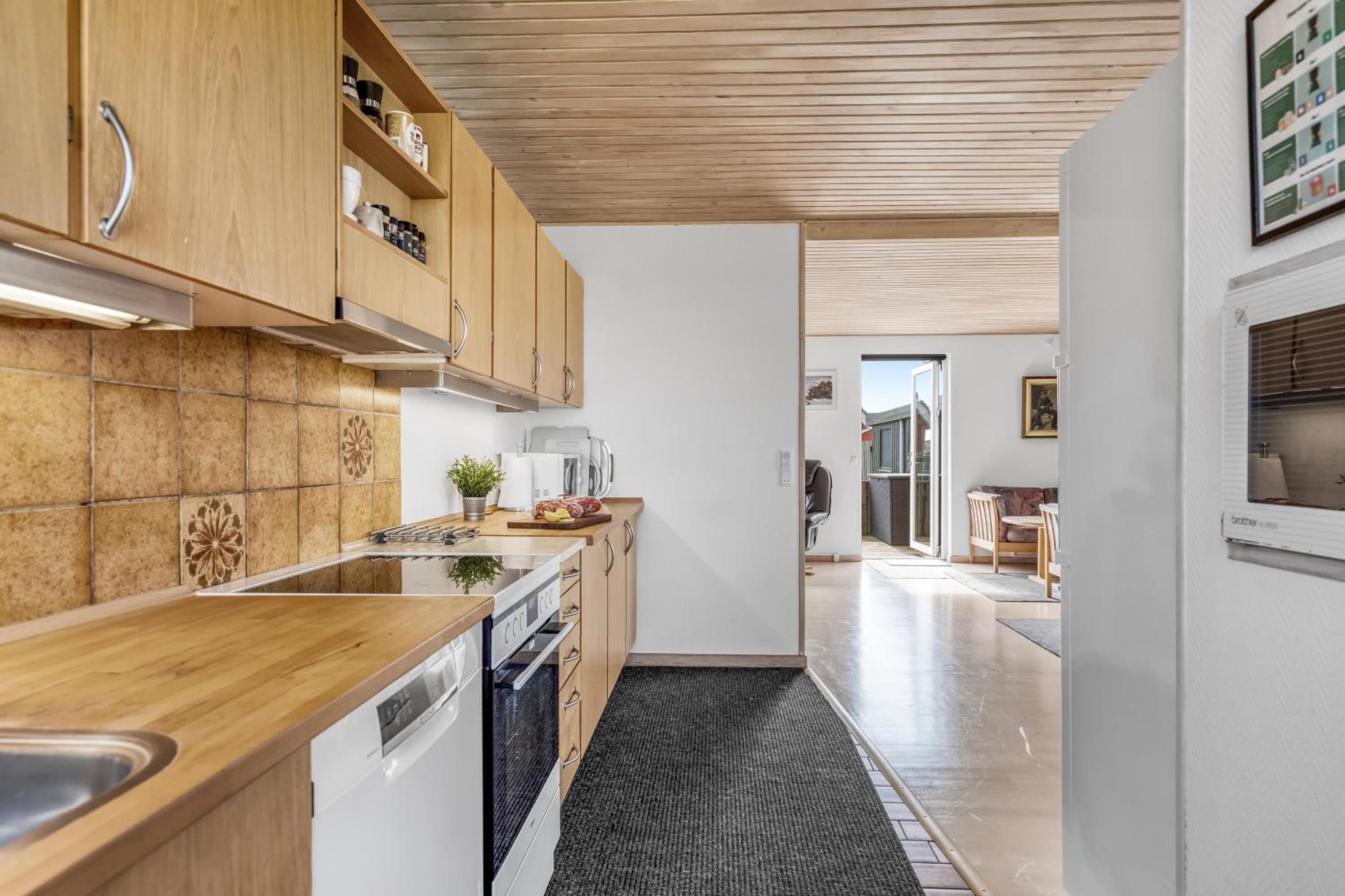 Lovely Holiday Home With Panoramic Views Of The North Sea view 4