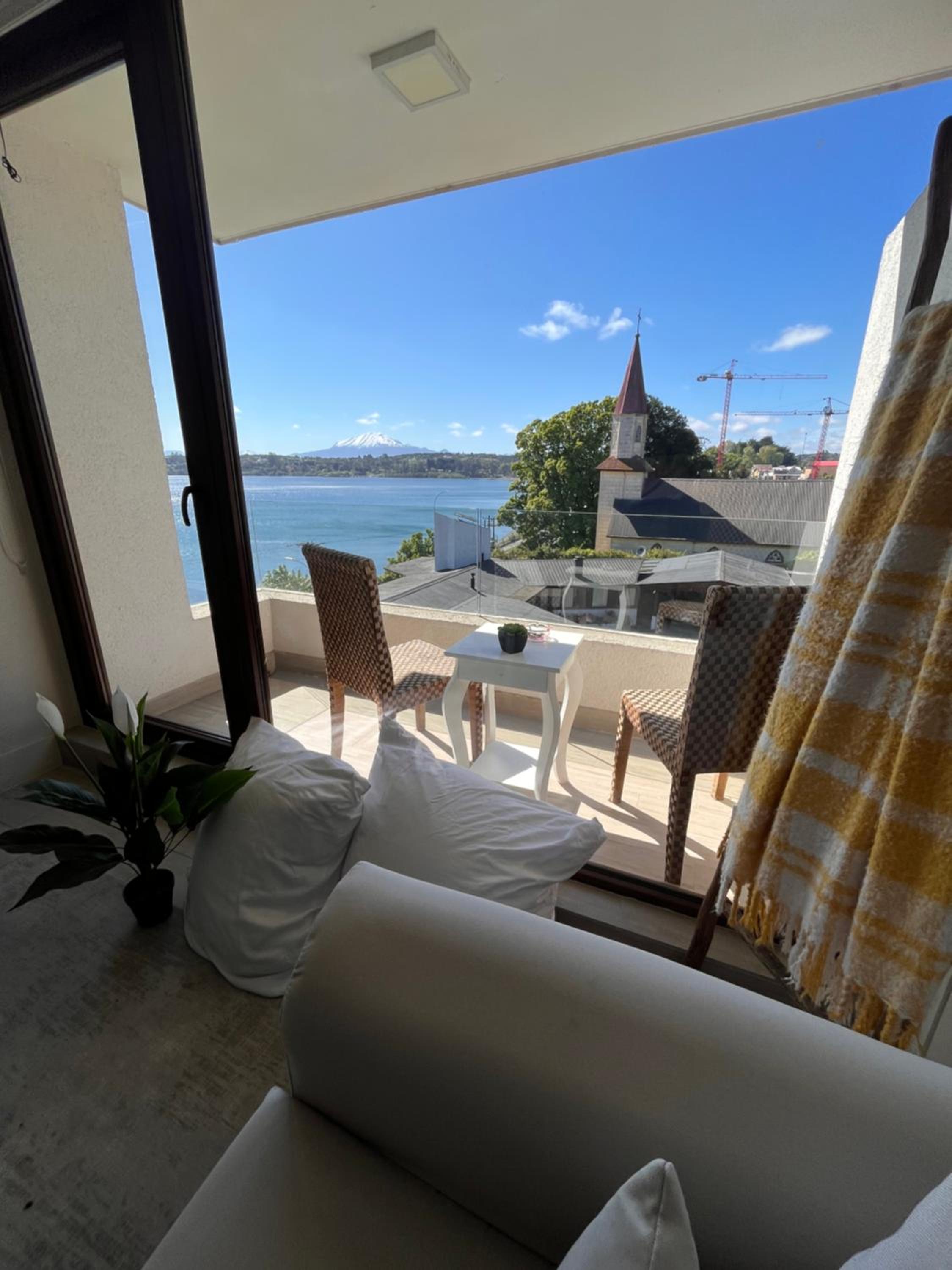 Hermoso Depto 1 dormitorio y litera náutica con vista al lago y volcanes