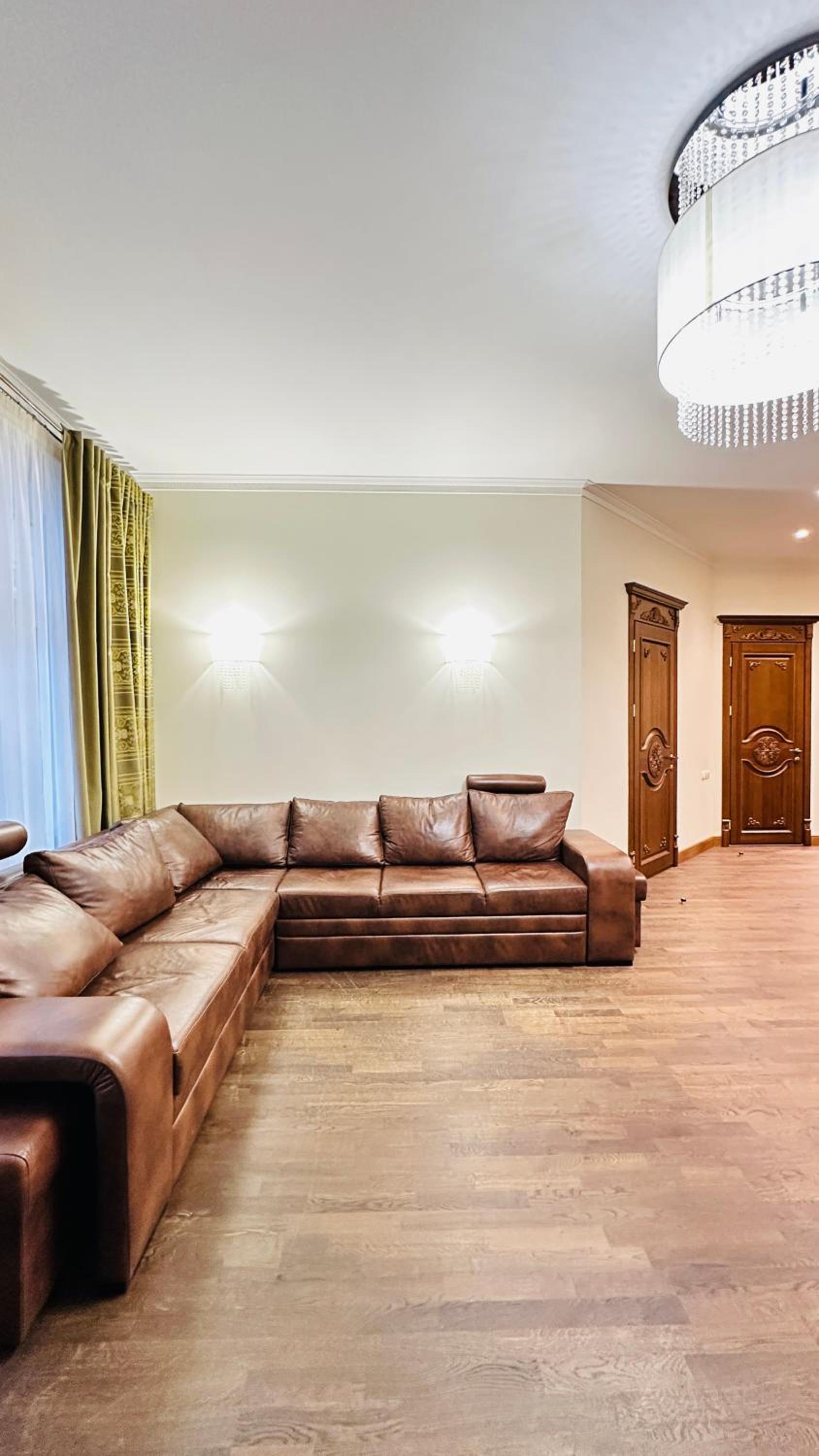 City Centre 2 bedroom Business Apartment view 3