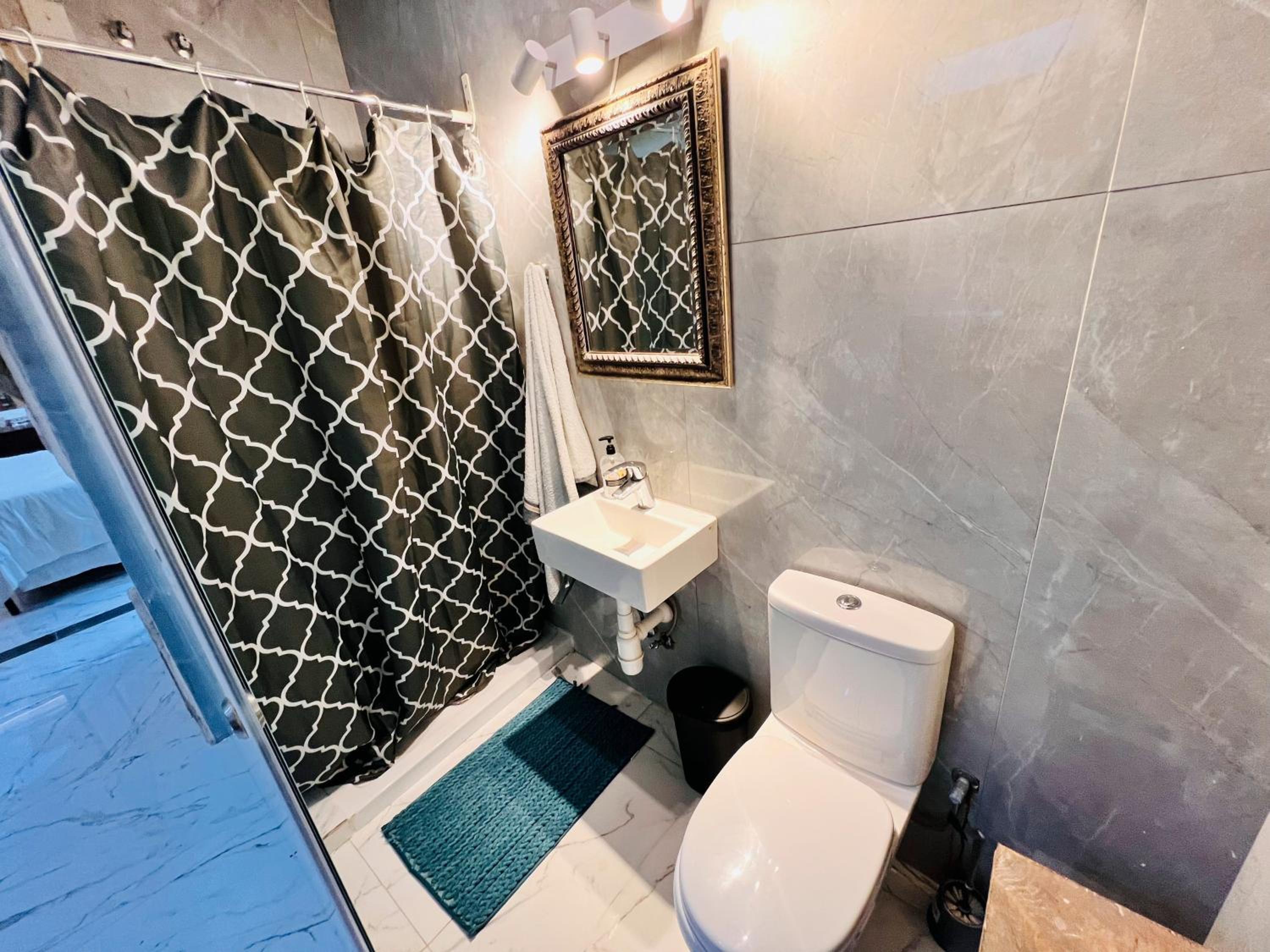 Cozy Charming Townhouse Prime Area Valletta view 5