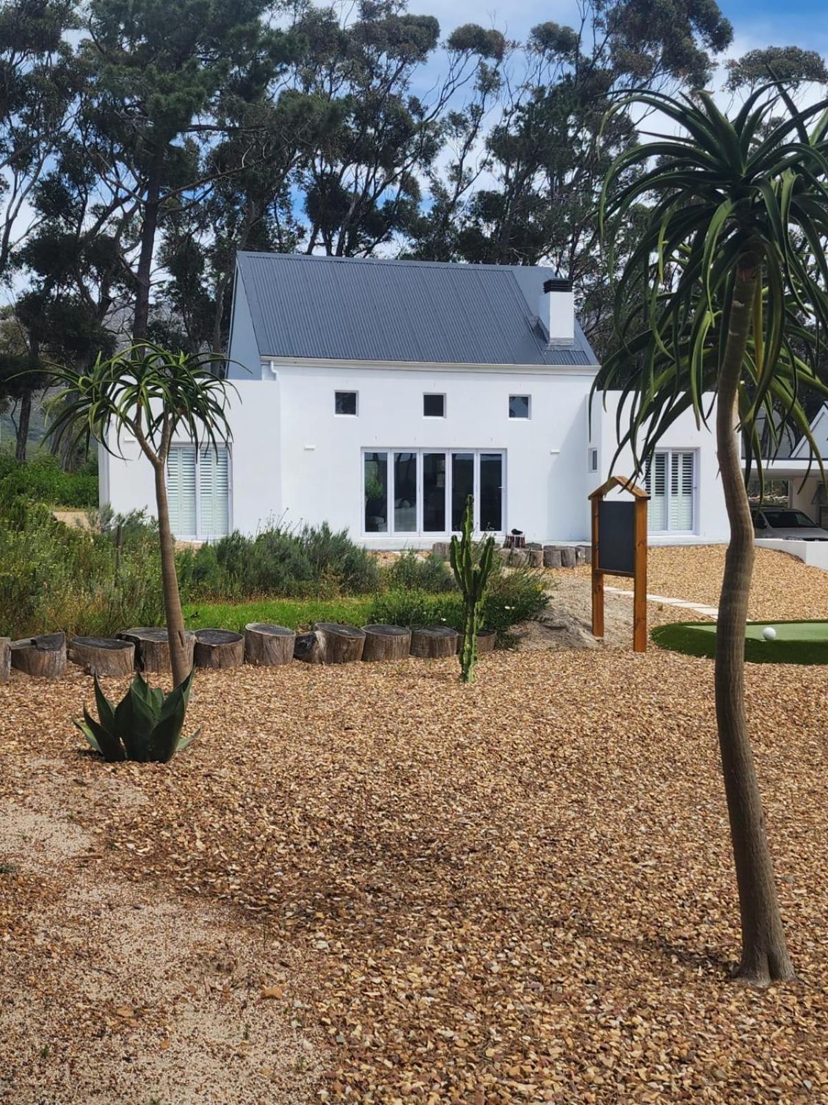 Hottentots Hide Away
