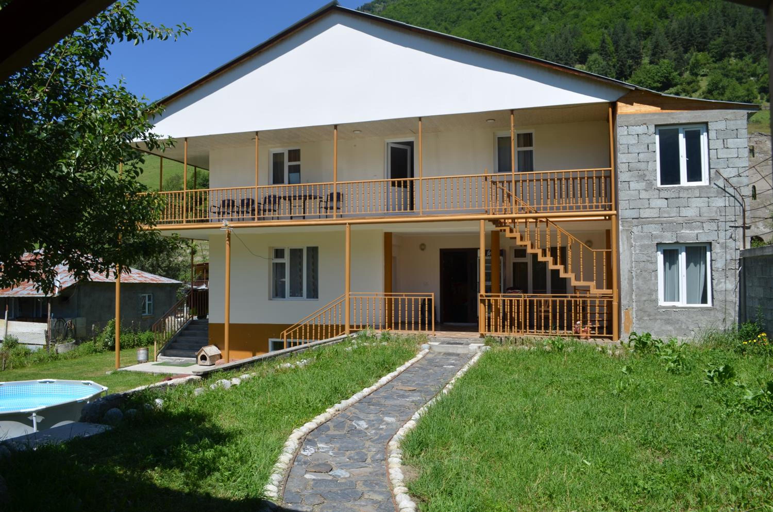 Guesthouse Qarim