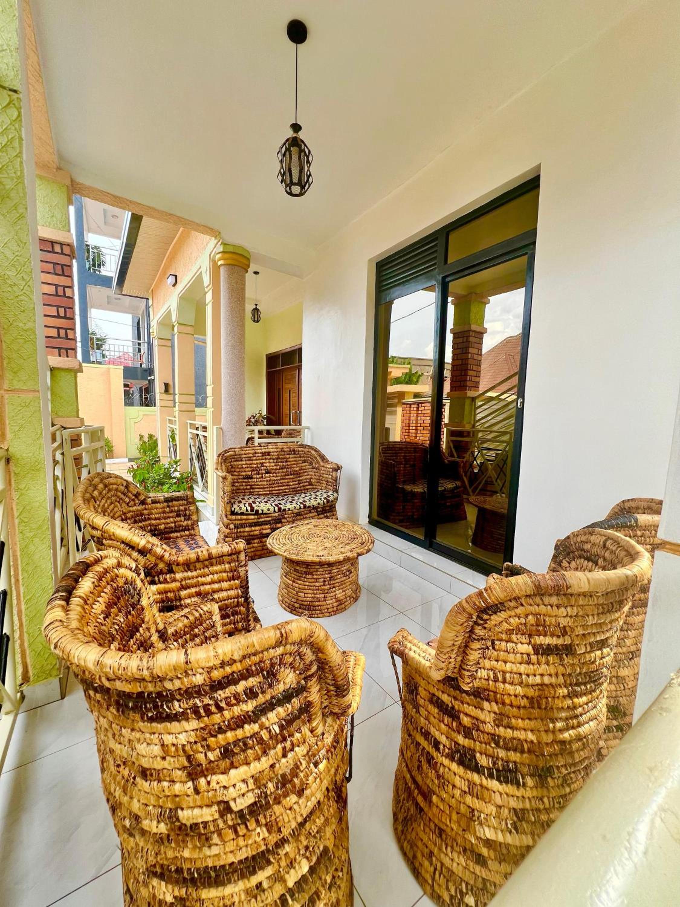 Rwanda Guest House Kanombe, Kigali view 3