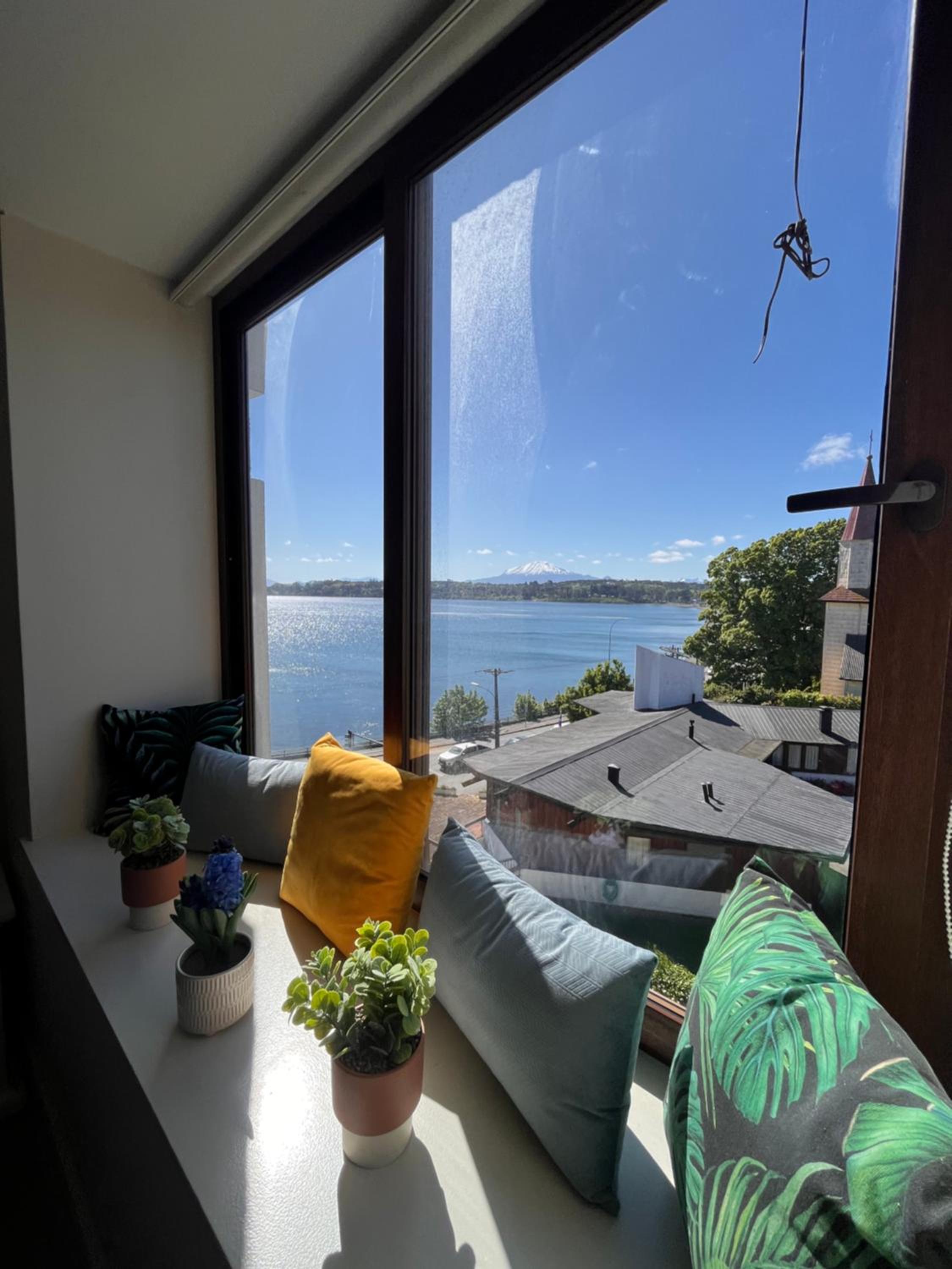 Hermoso Depto 1 dormitorio y litera náutica con vista al lago y volcanes