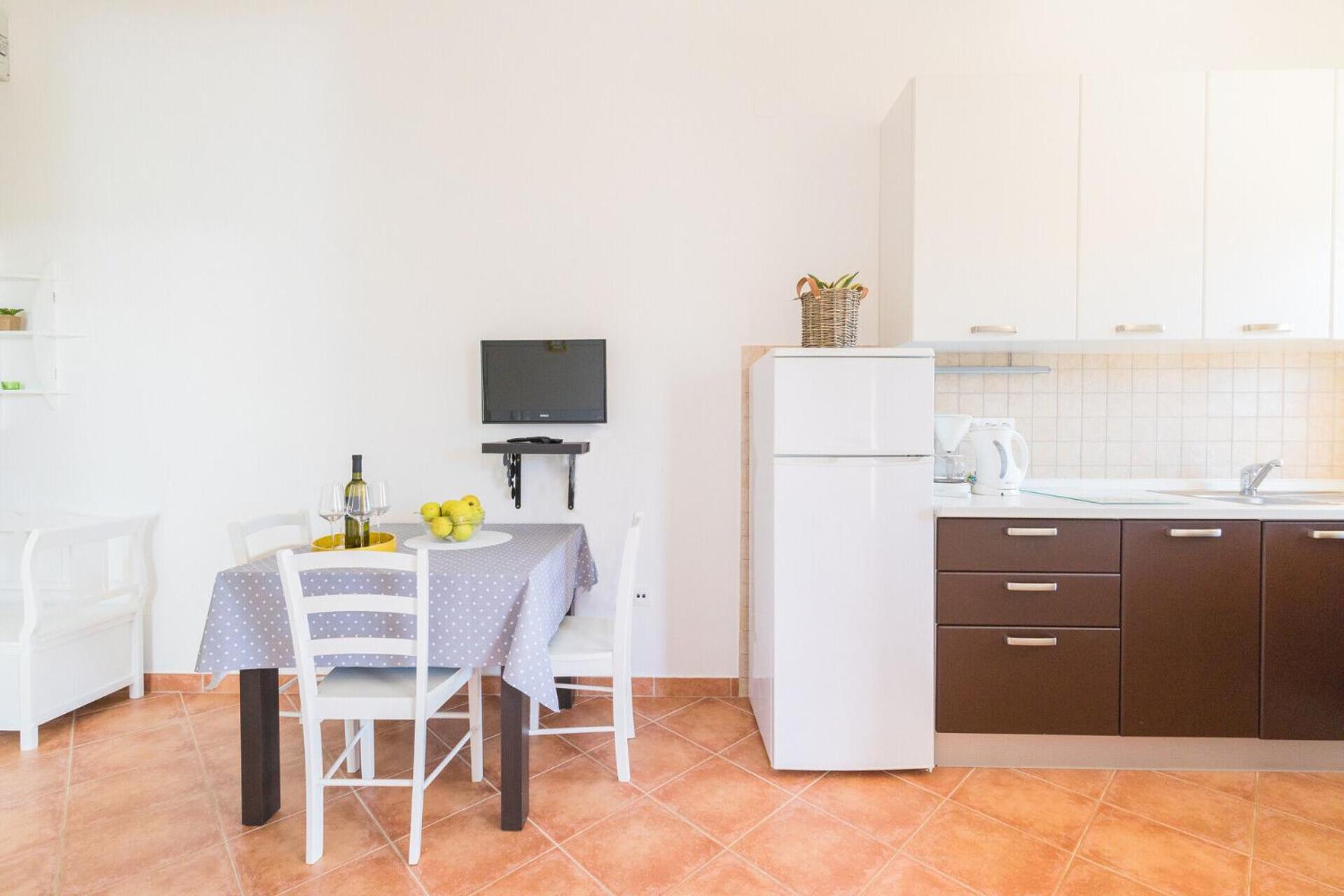 Apartments Seric view 5