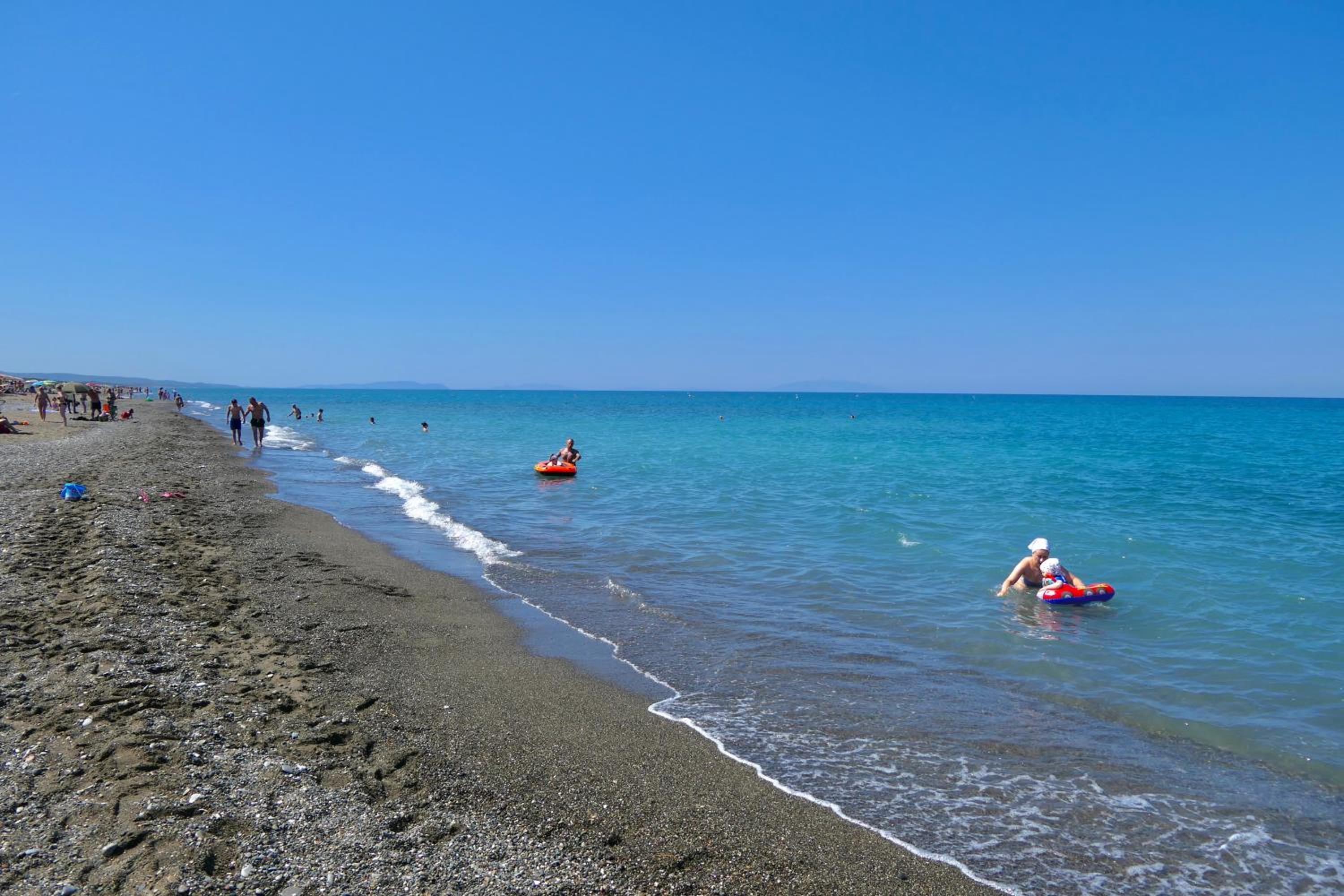 ISA-Holiday Homes from 400 to 900 m from the beach, apartments 6 beds view 4