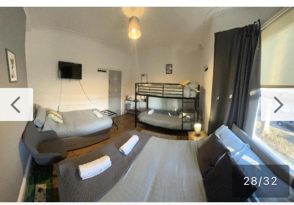 Rooms Anfield- 5 mins from LFC view 5