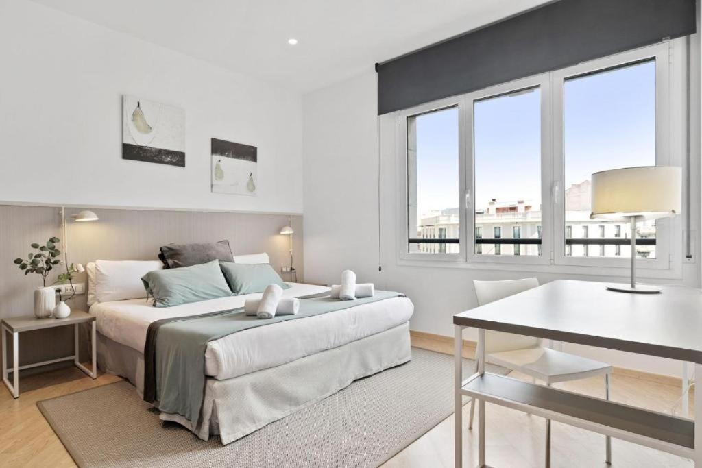 Fisa Rentals Gran Via Apartments